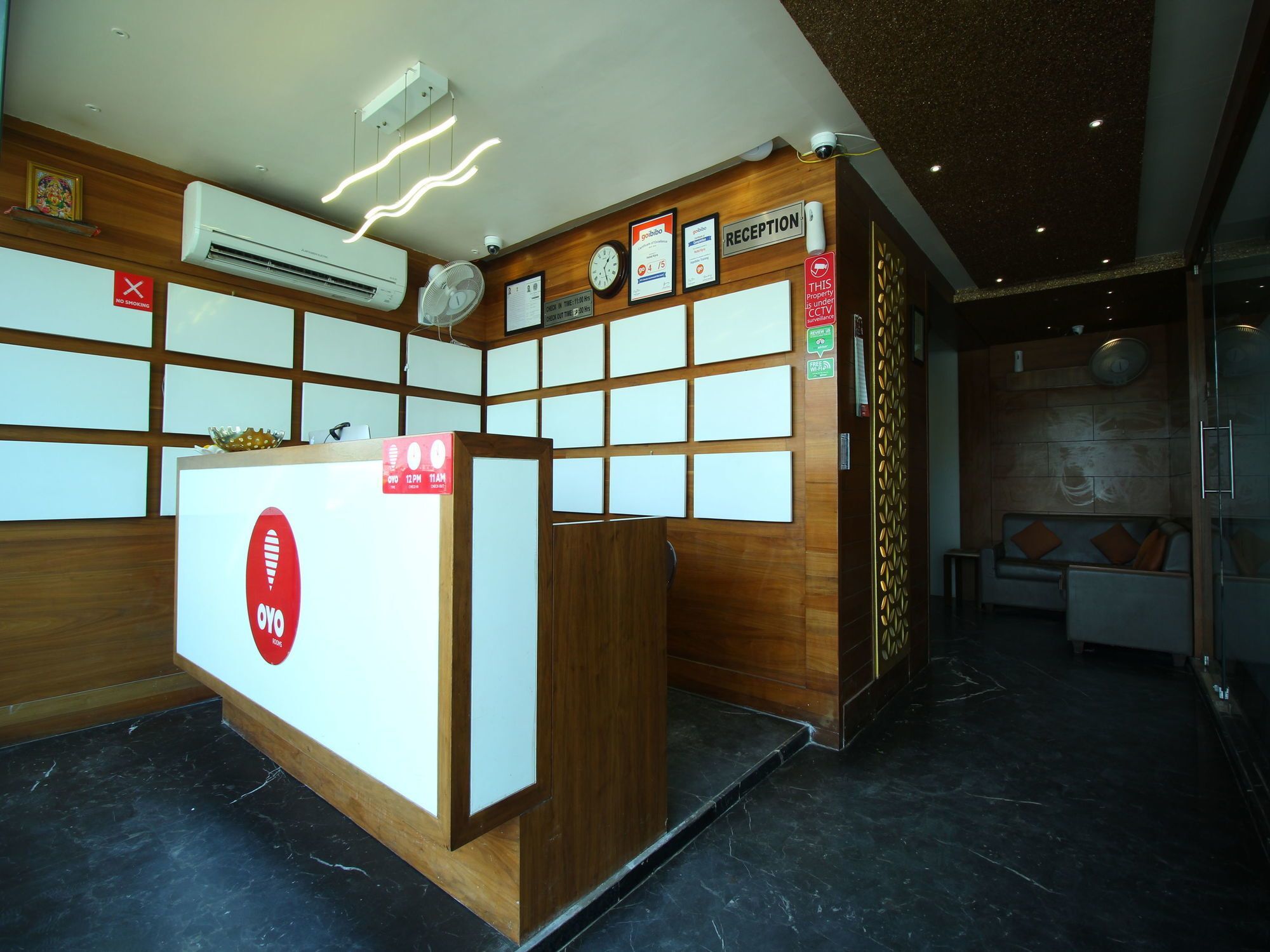 Oyo 8992 Hotel Kyra アーメダバード エクステリア 写真